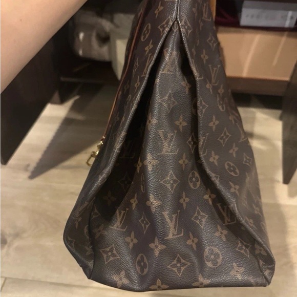 Louis Vuitton Artsy Gm - Picture 8 of 13